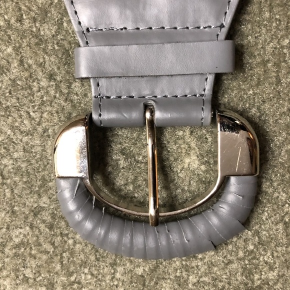 Thick grey elastic belt size small - Picture 3 of 4